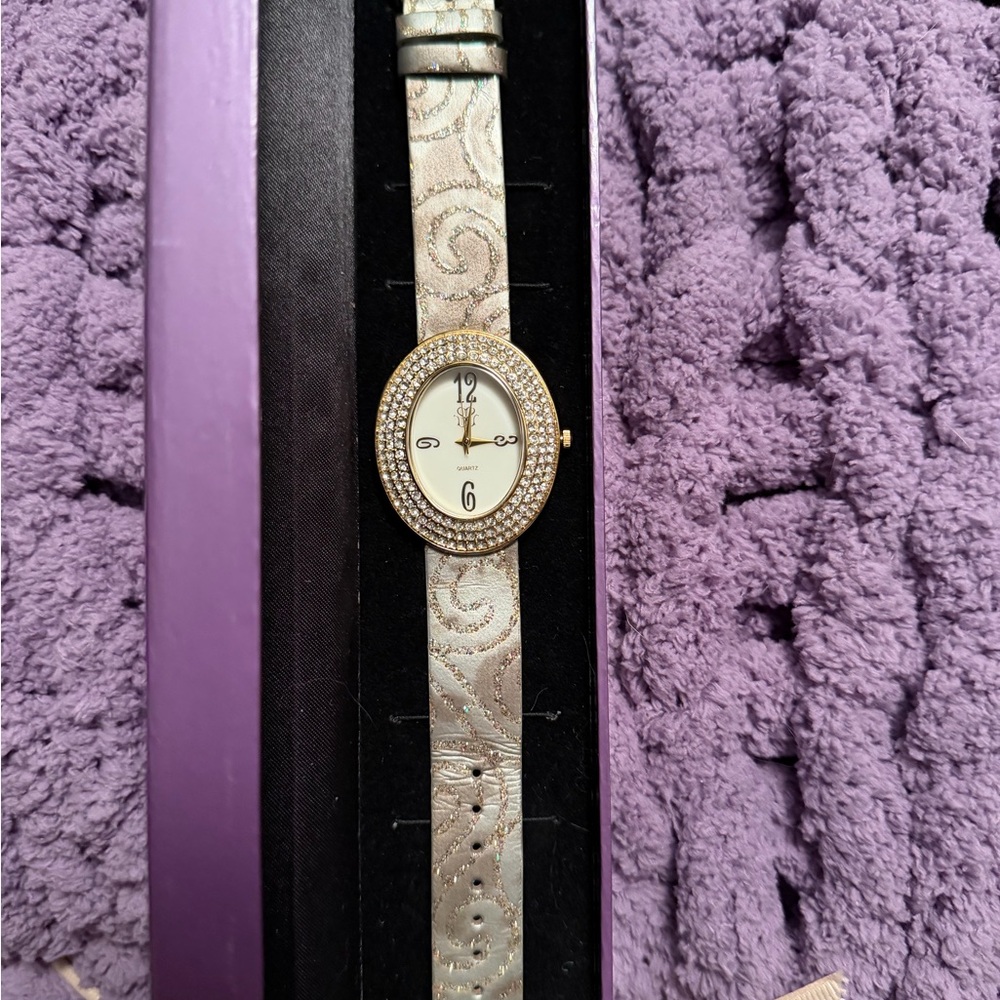 Vintage Suzanne Somers Gold Watch with Crystal Bezel